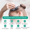 Mulher usando o massageador elétrico no couro cabeludo: silicone macio, um botão, recarregável via USB e proteção IPX6 contra água